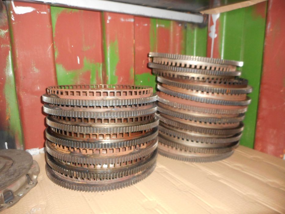 Раздатка, диференциал, маховик и венец от Мерцедес