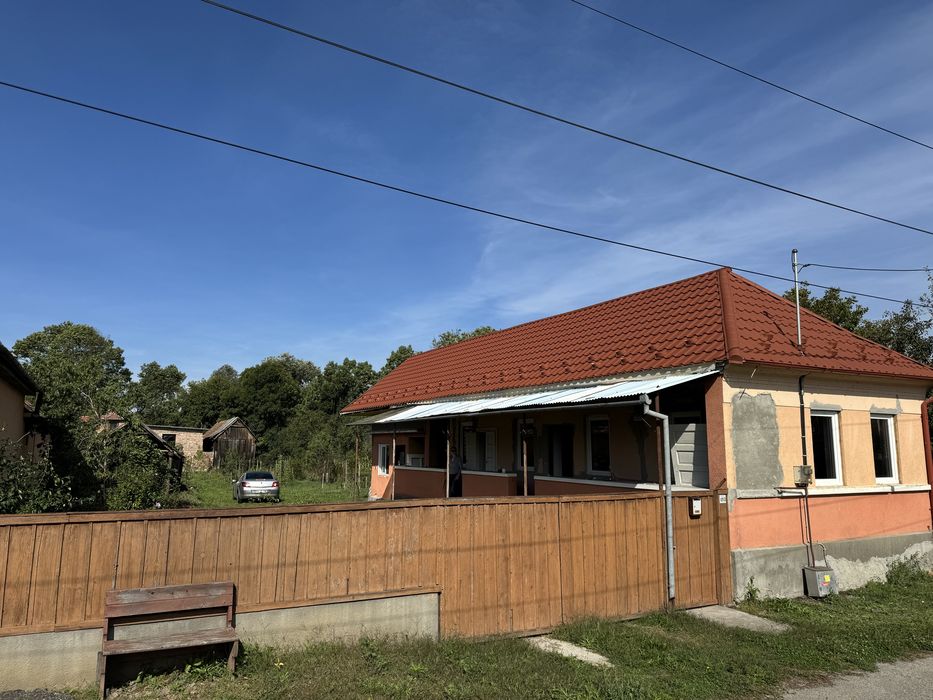 Casa de Vanzare  GORNESTI- Renovata 2025 semifinisata.