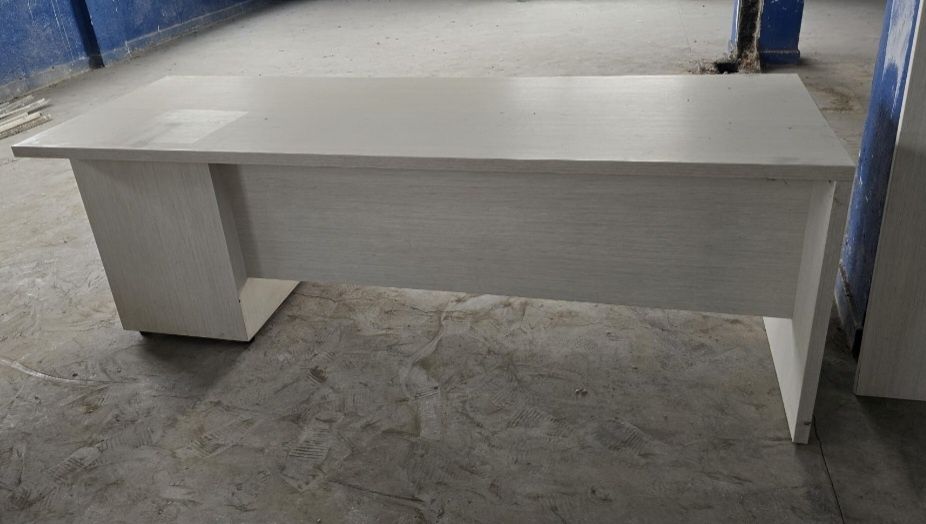 Vând mobilier birou