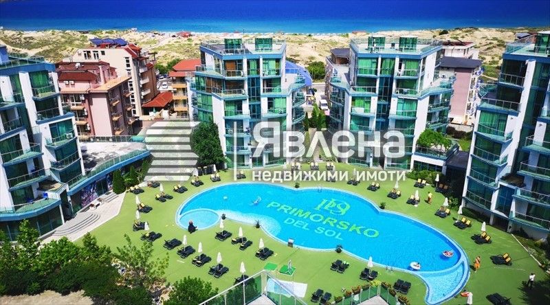 Просторен тристаен апаратамент в Приморско Дел Сол, гр.Приморско