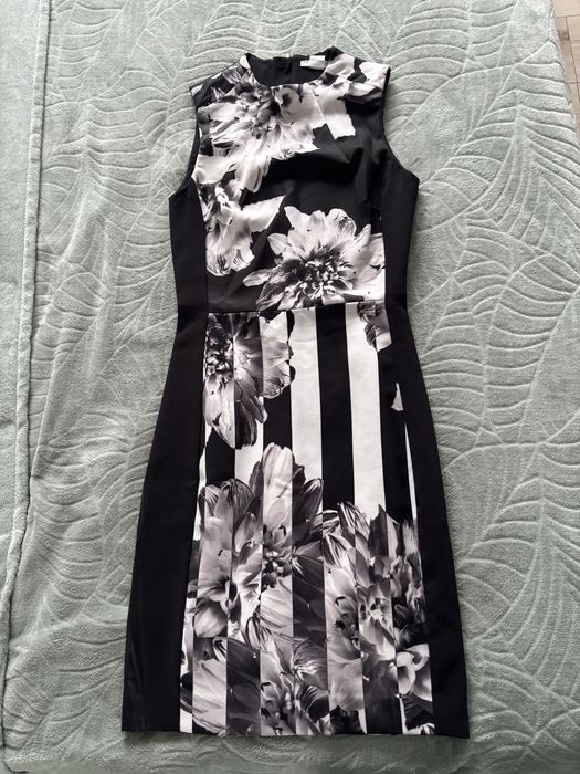 Rochita eleganta H&M xs-s