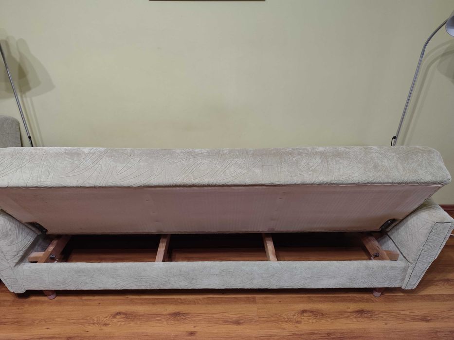 Диван,с фунция за спане и два фотьойла