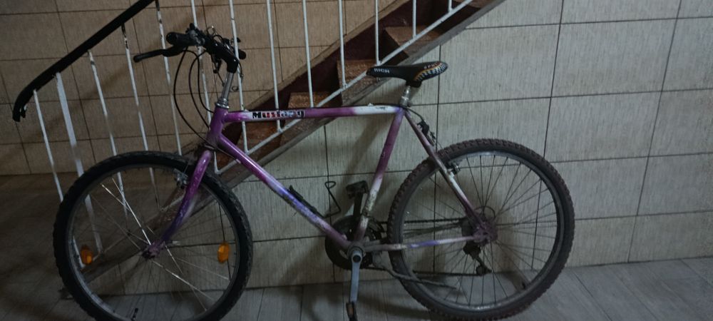 Bicicletă de vânzare – funcțională, preț bun