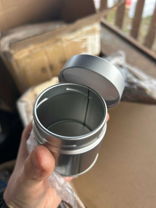 Cutii metalice cilindrice pentru matcha, cafea, ceai sau ce vrei tu