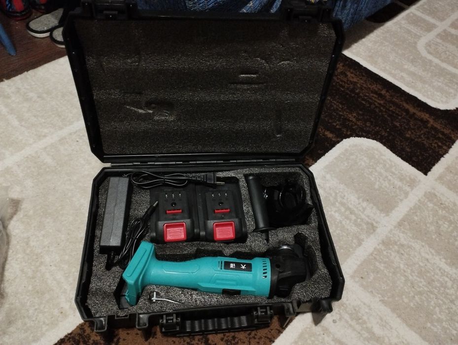 Продам болгарку + ПОДАРОК