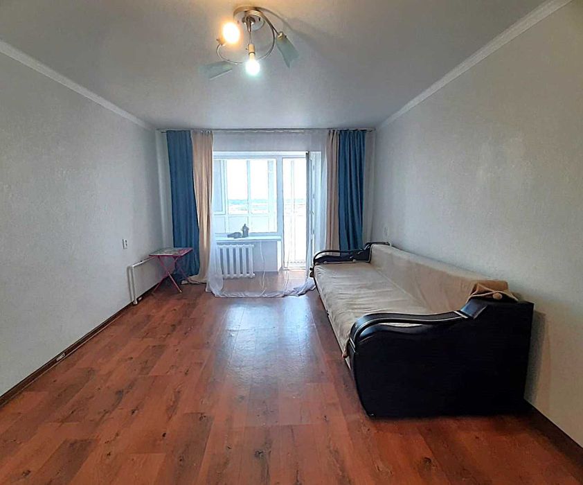 Продам 2-квартиру  пр. Строителей