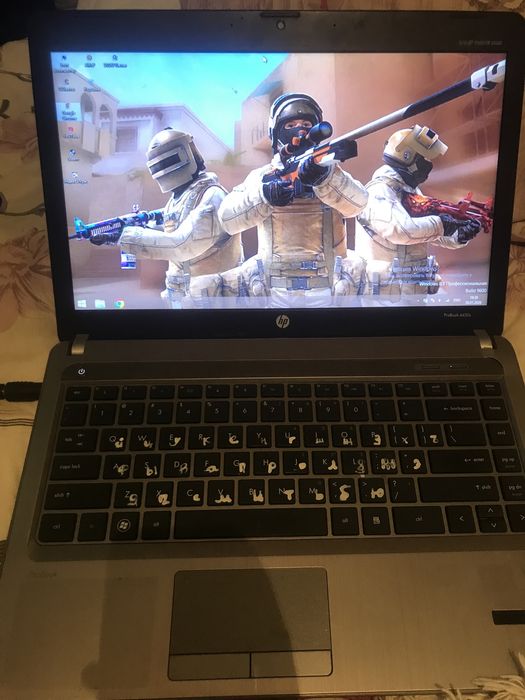 Ноутбук  с зарядкой