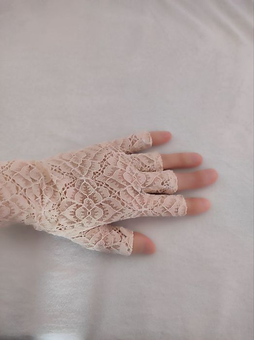 Перчатки без пальчиков