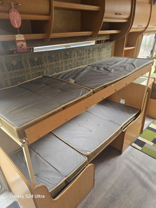 Rulota 2004 Swift Abbey, caravana 6 berthi, motor mover