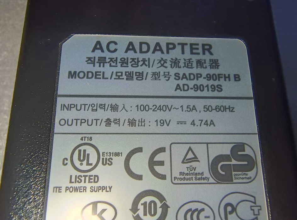 Vand sursa Delta electronics SADP-90FHB, 19V/4,47A