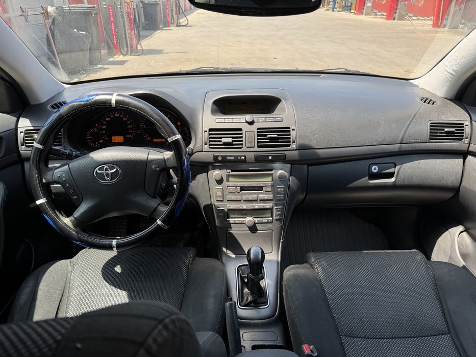toyota avensis T25 2.0 diesel 2004