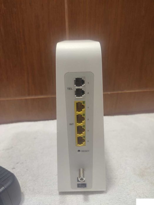 Router UPC sau Vodafone Connect Box
