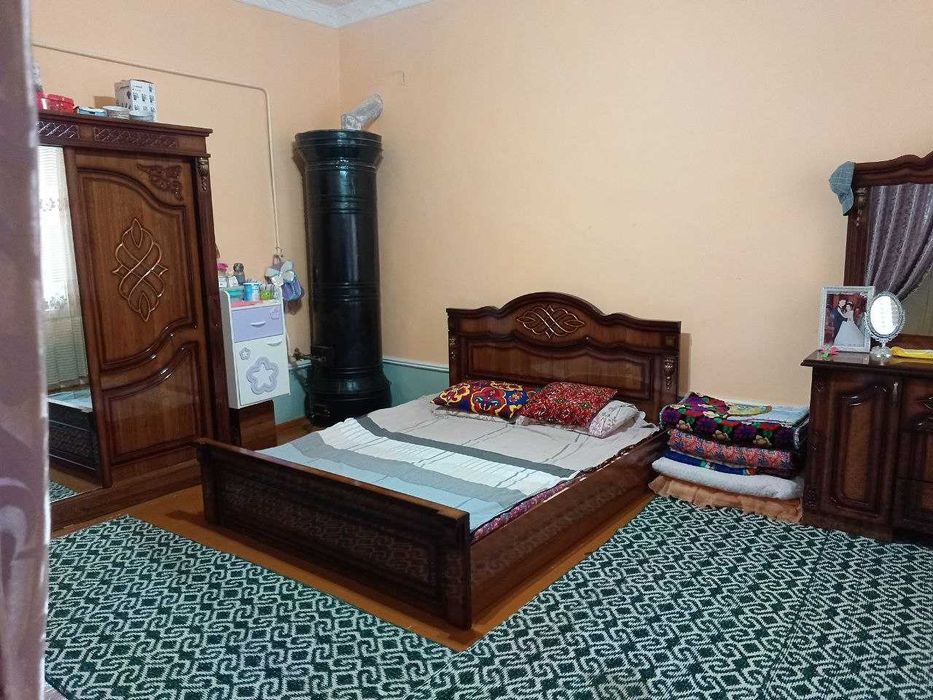 Общий двор учаскадай килинган + гараж хам бор алохида