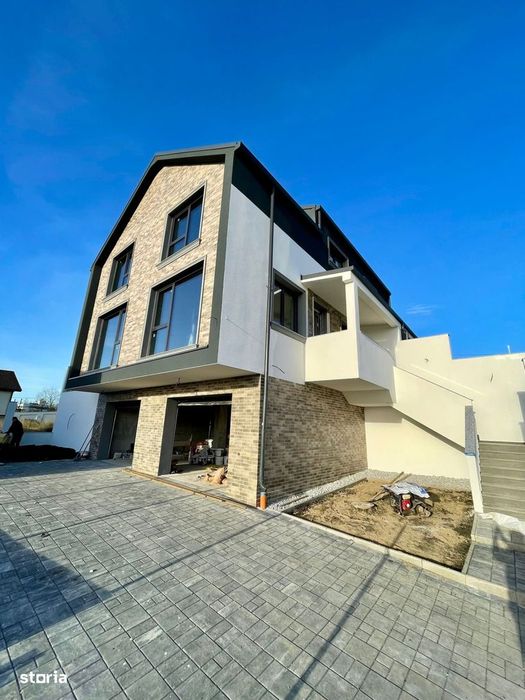Casa cuplata, 4 camere, 156 mp utili, semifiniasata, cartier Dambul Ro