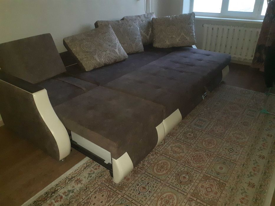 Продам диван в отличном состоянии