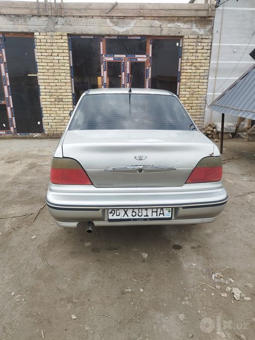 Нехиа1 2008 сручни сотилади.