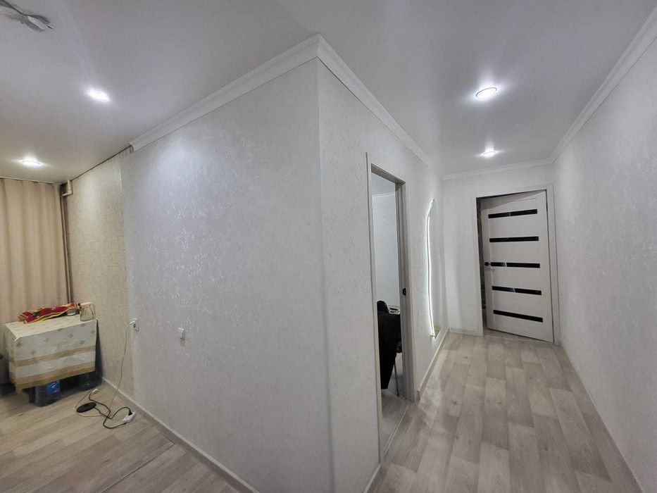 Продам 3 комнатную Свечка 6 микрорайон