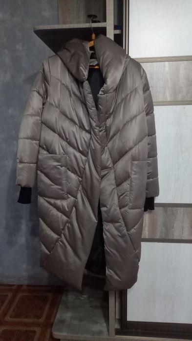 Продам куртку. Новая. Размер М.