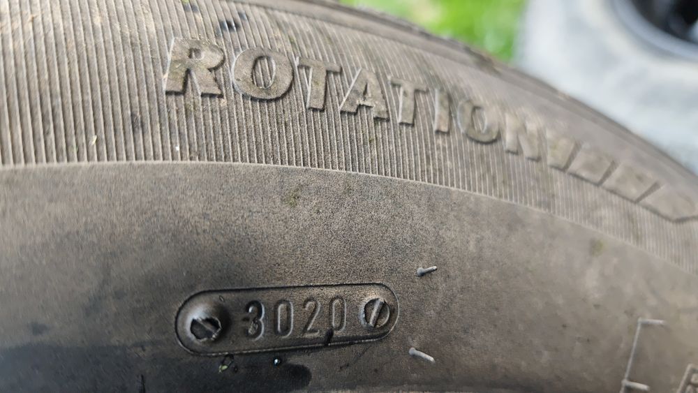 Jante tabla R16 și Cauciucuri M-S Dacia Duster