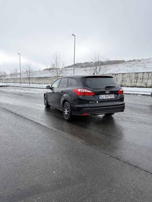 FORD Focus 2011 — imagine 4