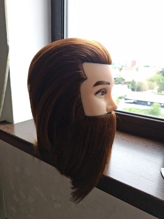 Болванка с натуральным волосом (манекен с волосами)
