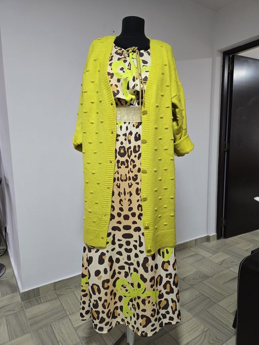 Cardigan culoarea superba, compoziție lana, mas. XL