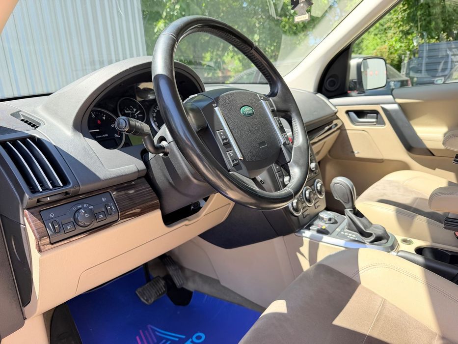 Land Rover Freelander 2011 diesel, 7.859 € — imagine 5