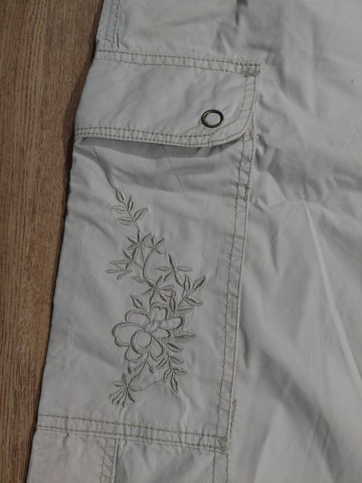 Дамски спортен  панталон.