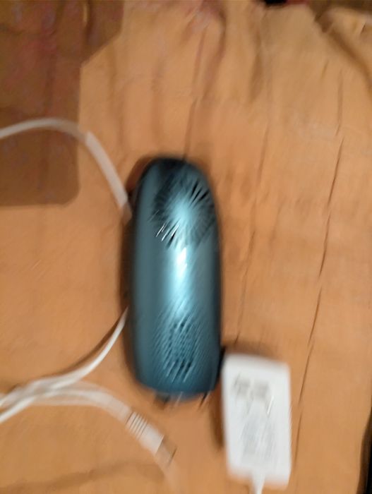 Epilator Philips și Qlive negru și alb