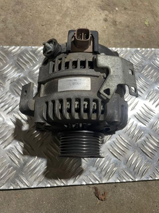 генератор от Тойота, объем 2.4