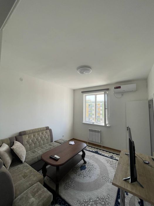 Чирчик  Шахрида  Ижарага  Квартира 3 хонали Танк олийгохи Лётний час