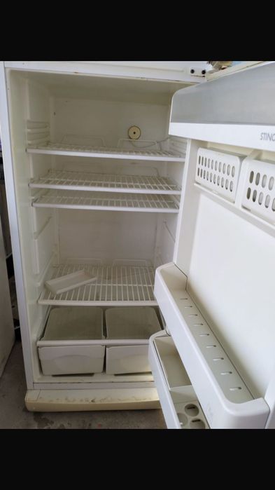 Холодильник Бирюса