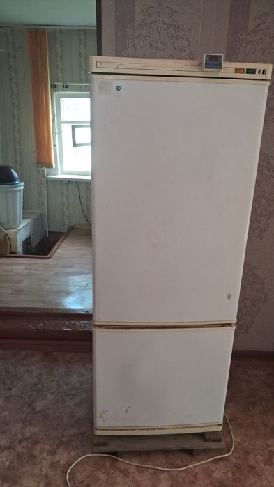 Продам холодильники