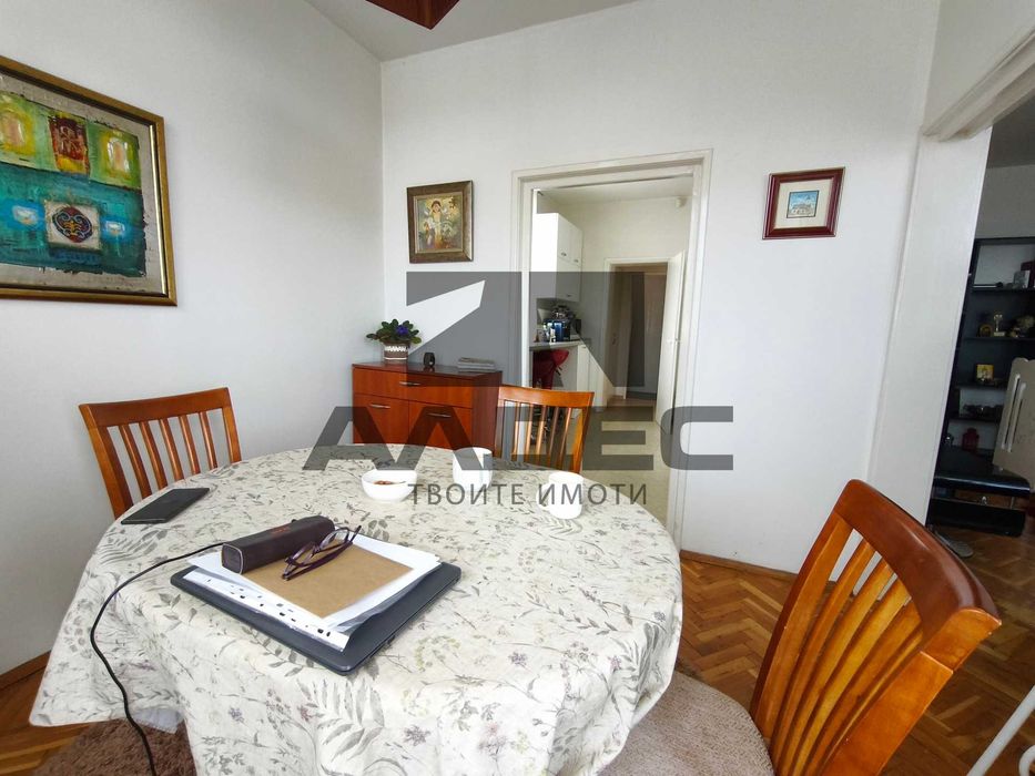 Дава се под наем Тристаен апартамент в София, Център - 115 кв.м за 947.58 € - Снимка #4