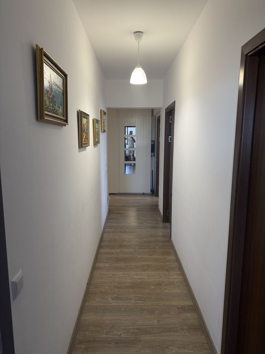 Apartament 3 camere 70 m2/mobilat/parcare Leroy Bragadiru
