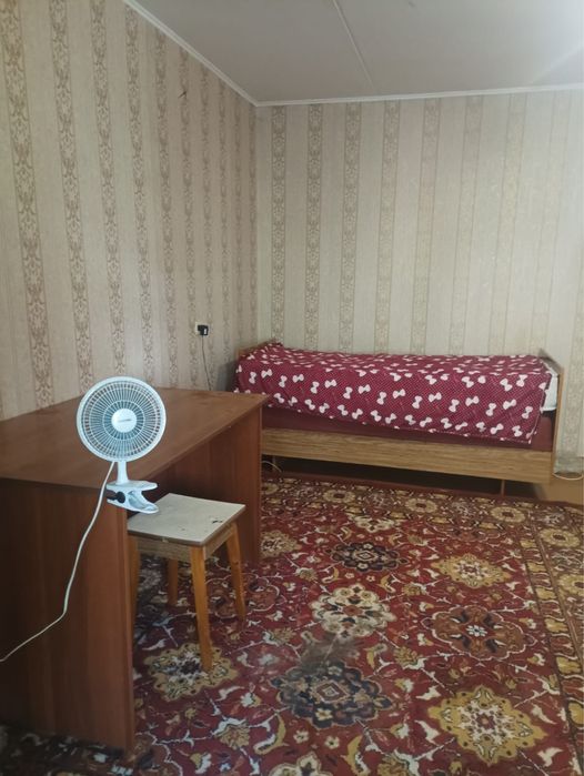 Продается 1,5- ка на Стрелке