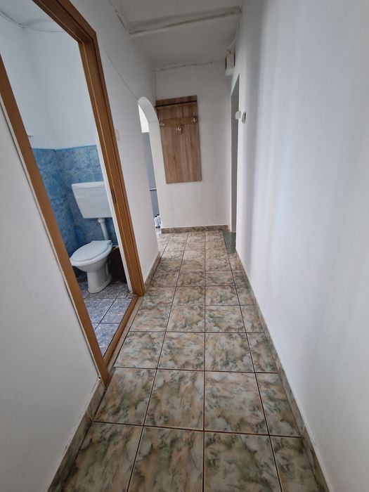 Inchiriez apartament cu 2 camere zona Gara