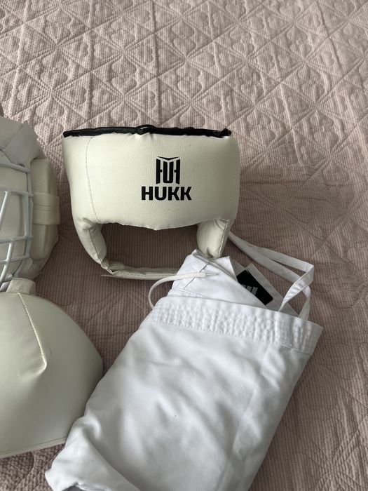 Продам шлем, кимоно