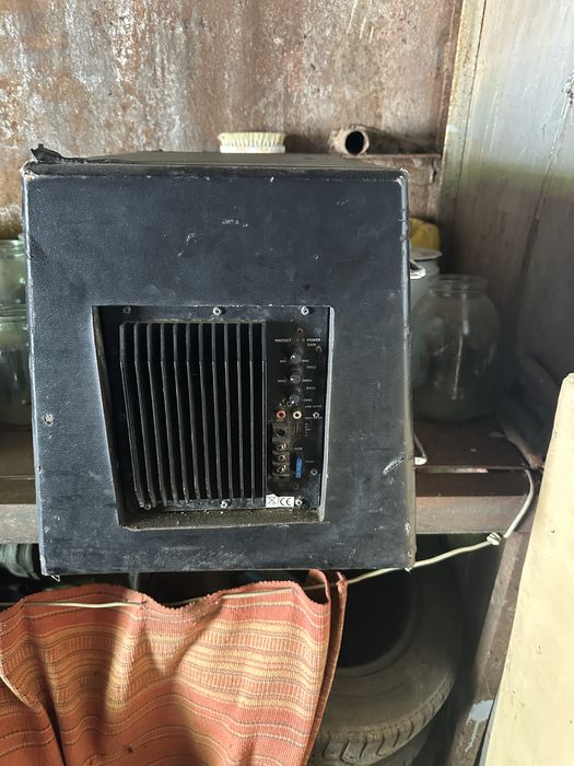 Продам  сабвуфер