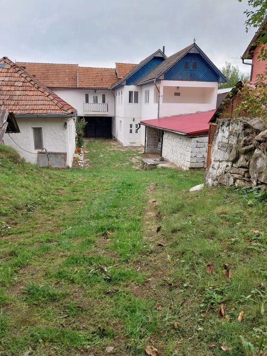 Casa de vanzare sau schimb cu o proprietate mai mica plus diferenta