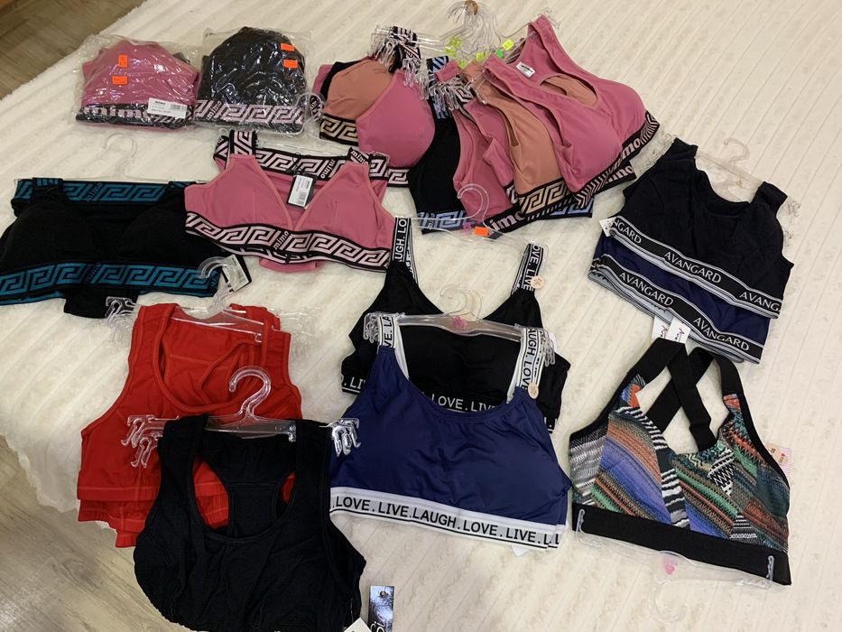 Бюстиета и комплекти