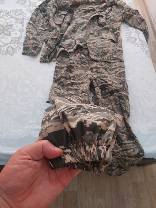 Продам камуфляжный костюм