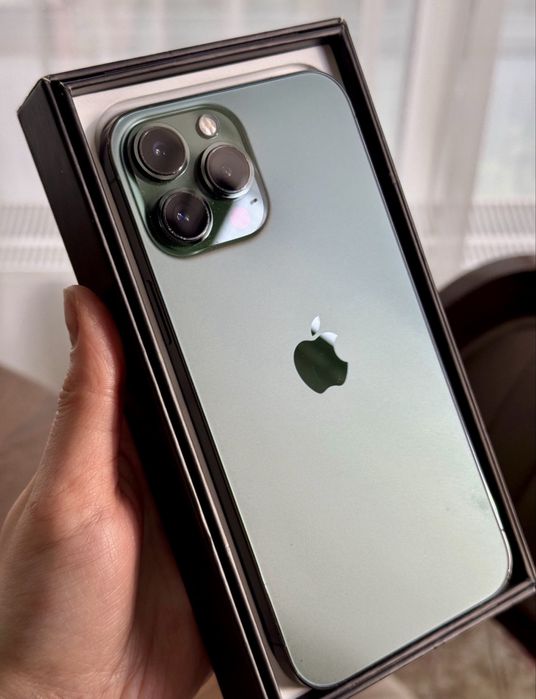 Продам iPhone 13 Pro Maks 256 gb