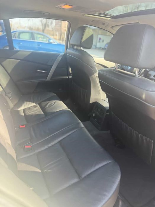 BMW 523 I E60 На части!!
