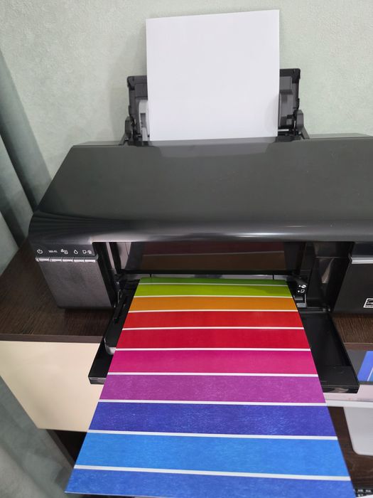Принтер цветной  Epson l805 Wi-Fi