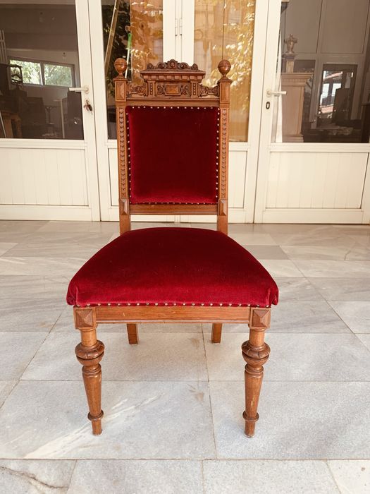 Античен стол от масивно дърво – късен XIX век