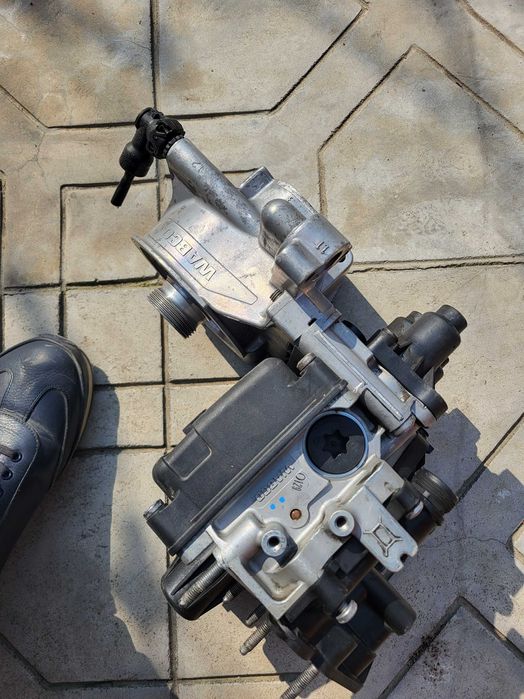 Блок влагоотделителя осушителя APS/APM на Scania Waabco