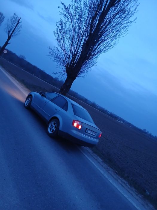 AUDI A4 0 — imagine 4
