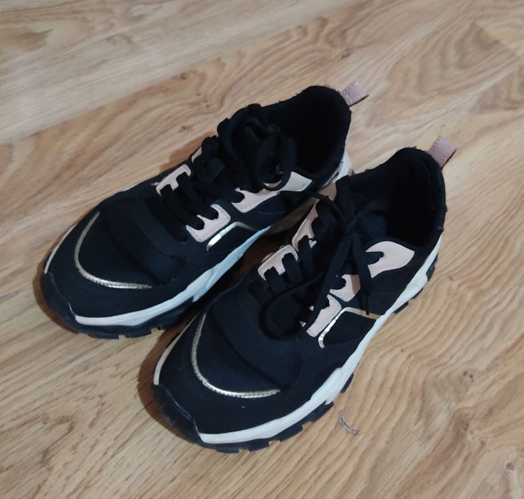 По 500тен разгрузка обуви