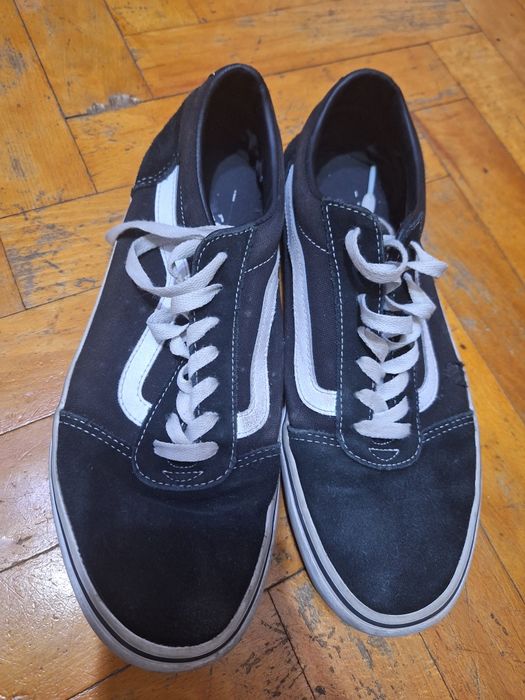 Adidasi vans converse